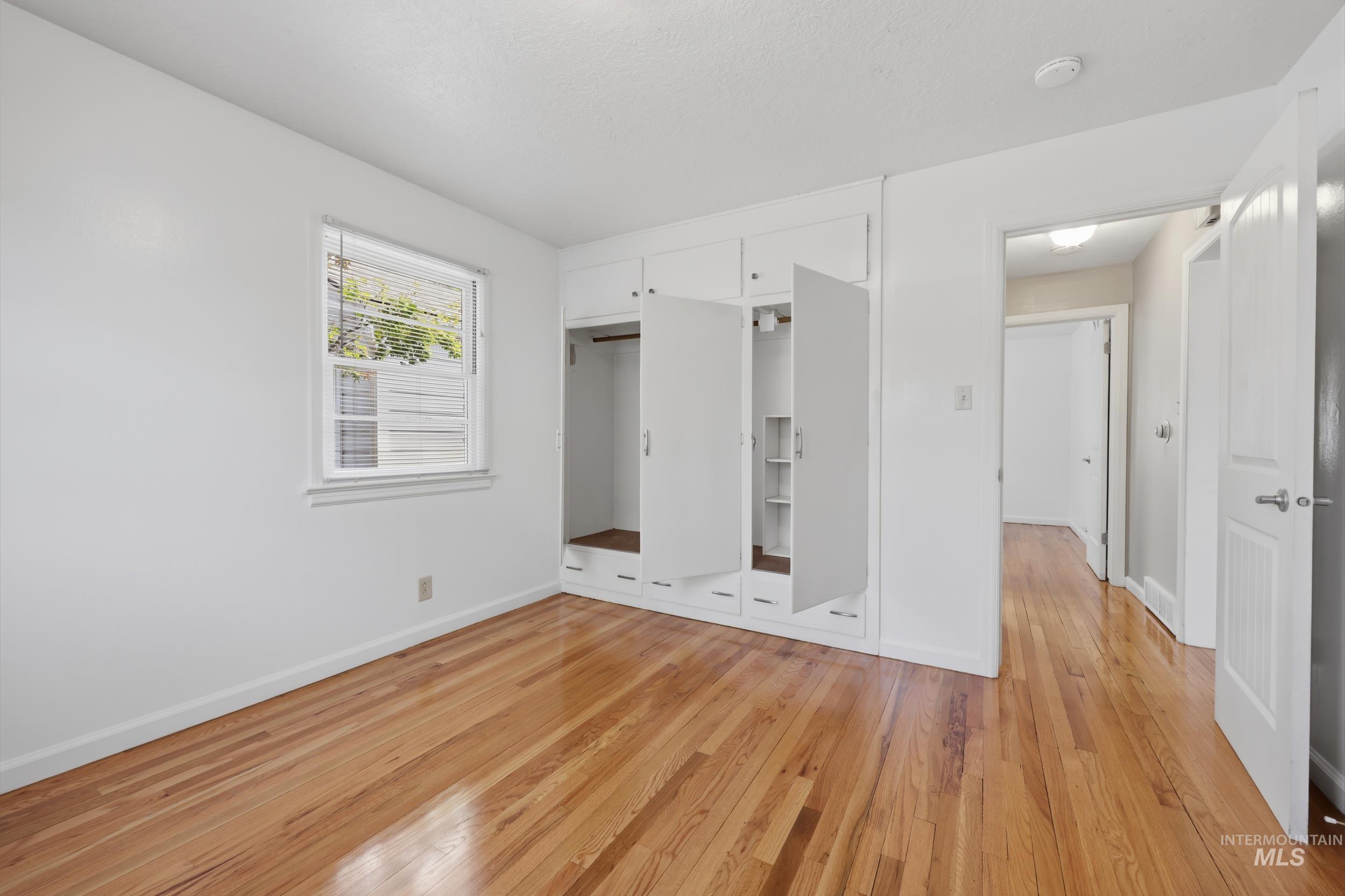 824 S Robert St., Boise, Idaho 83705, 2 Bedrooms, 1 Bathroom, Residential For Sale, Price $399,900, 98998796