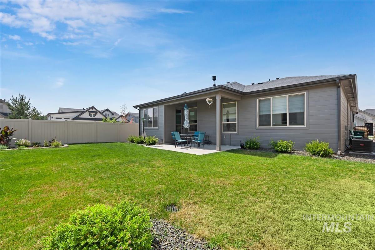 7082 S Ferndale Way, Meridian, Idaho 83642, 3 Bedrooms, 2 Bathrooms, Residential For Sale, Price $539,000, 98998798