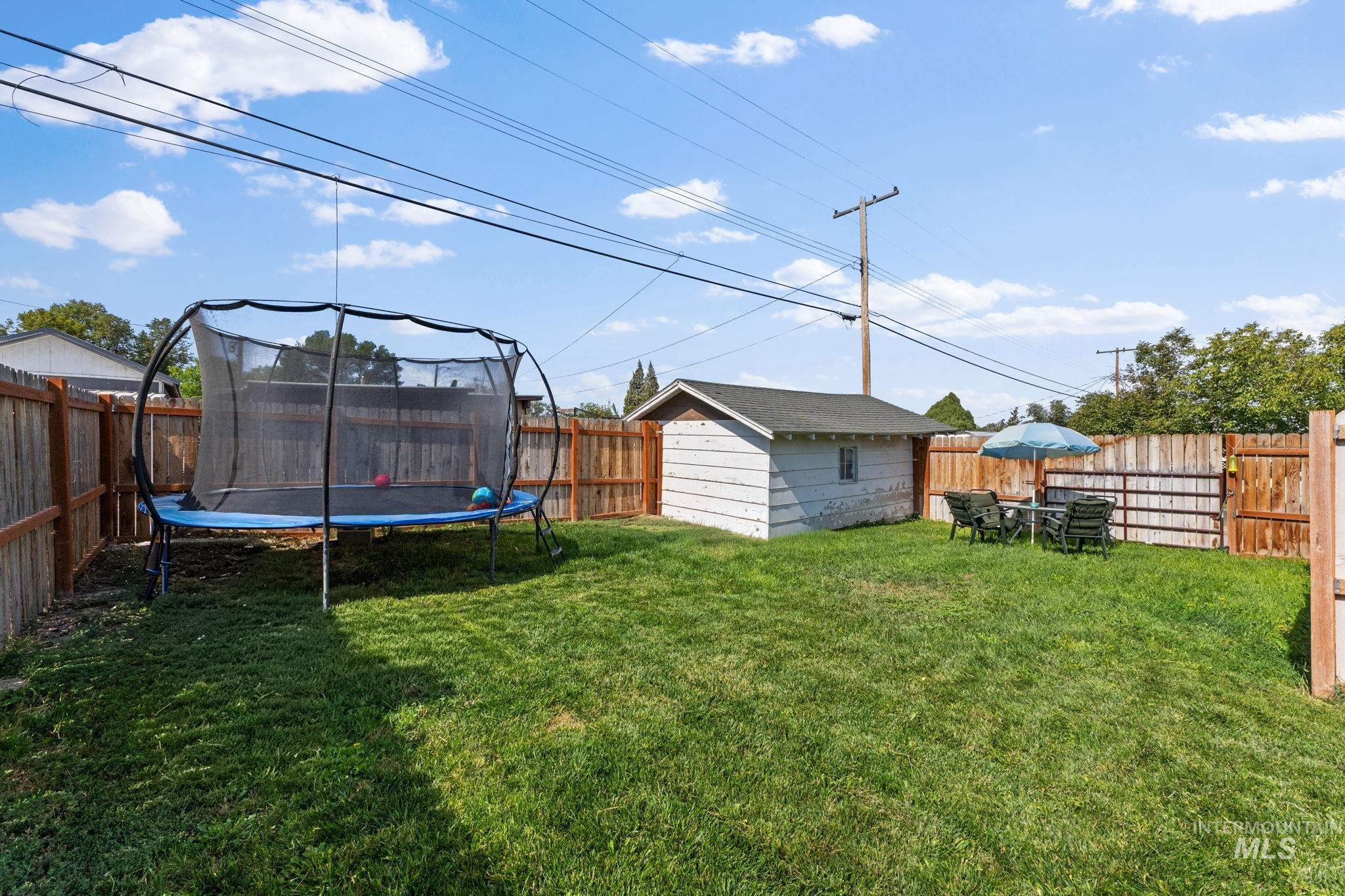129 12th Ave. N., Buhl, Idaho 83316, 3 Bedrooms, 1 Bathroom, Residential For Sale, Price $276,000, 98998800