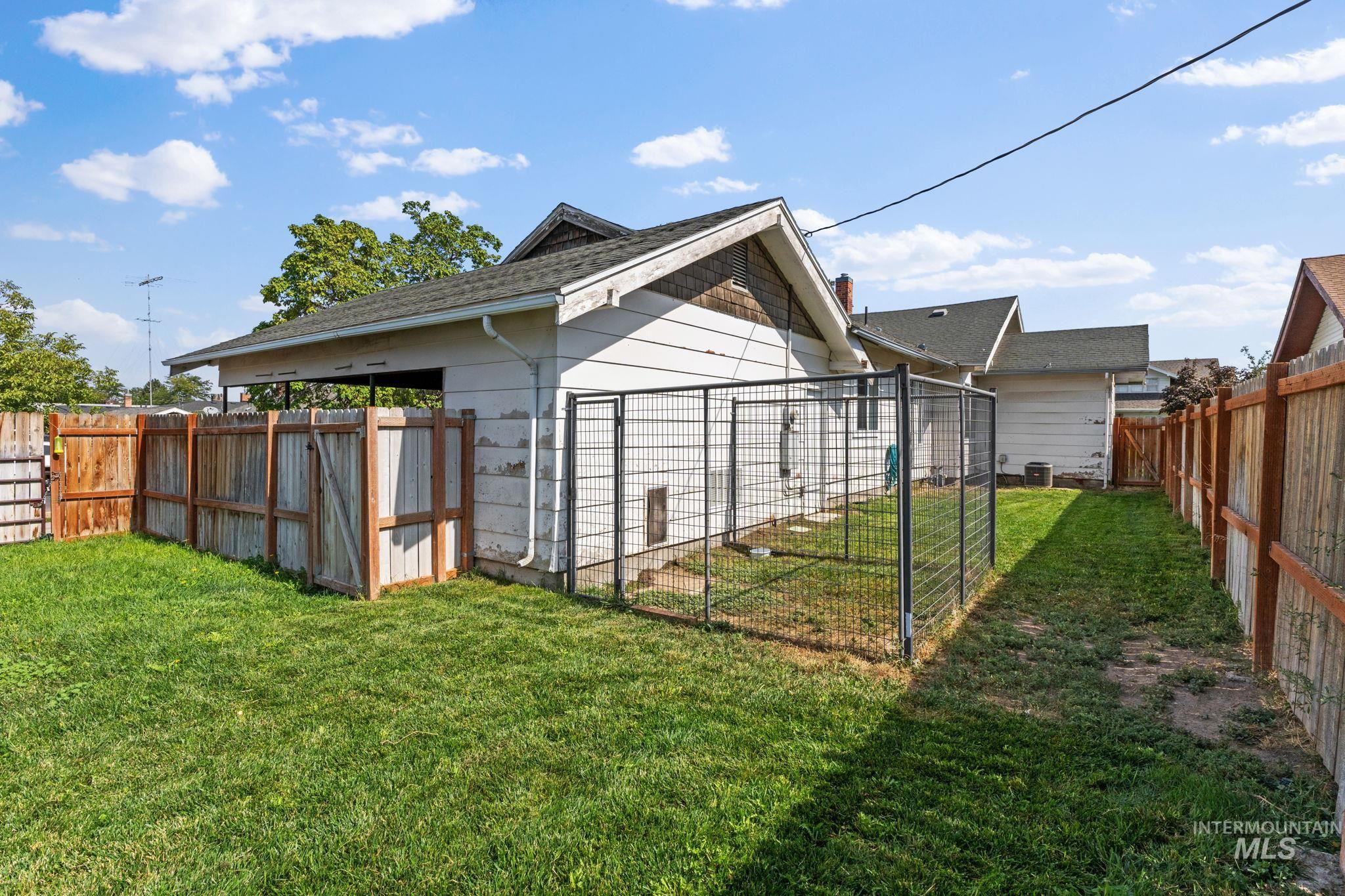 129 12th Ave. N., Buhl, Idaho 83316, 3 Bedrooms, 1 Bathroom, Residential For Sale, Price $276,000, 98998800