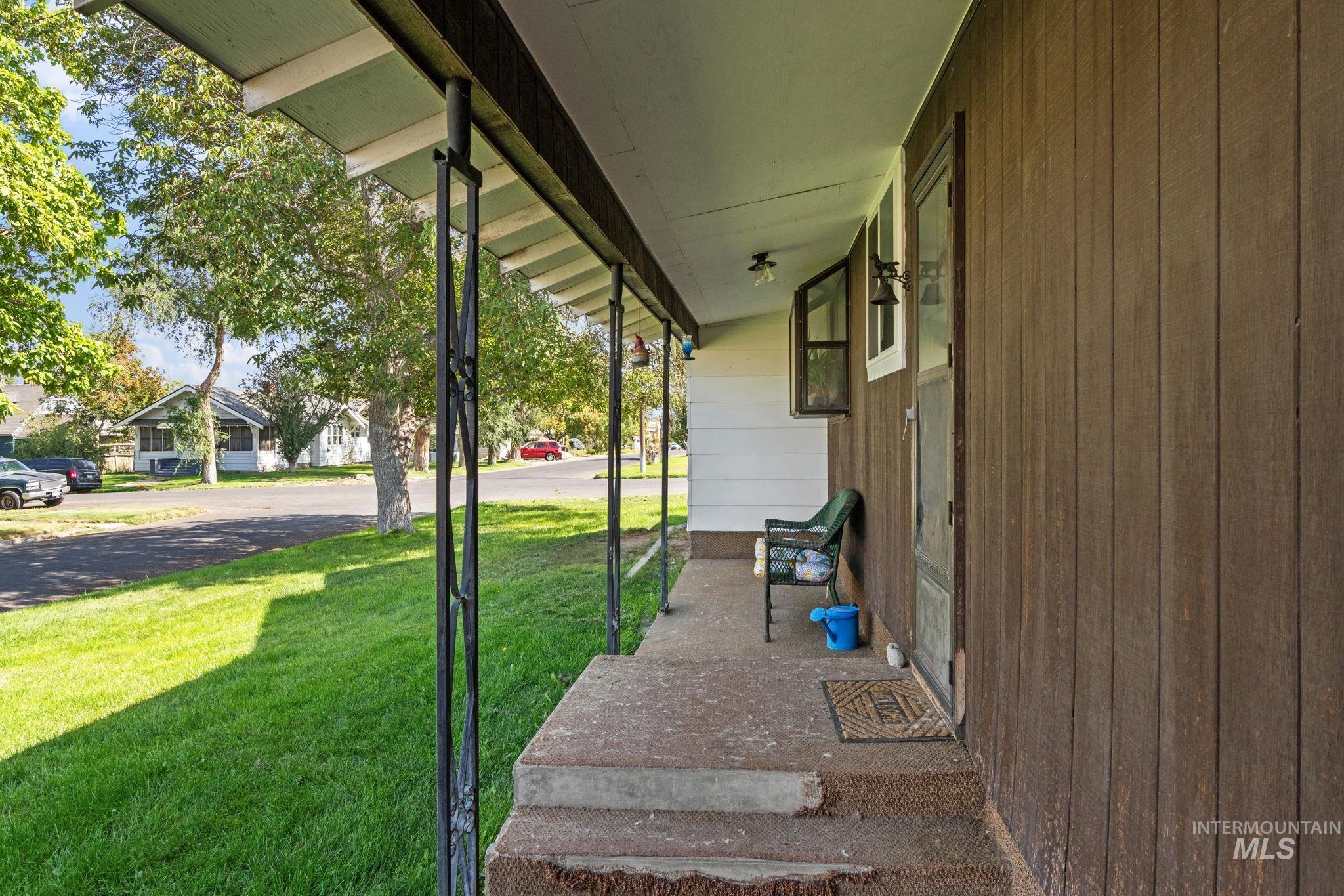 129 12th Ave. N., Buhl, Idaho 83316, 3 Bedrooms, 1 Bathroom, Residential For Sale, Price $276,000, 98998800