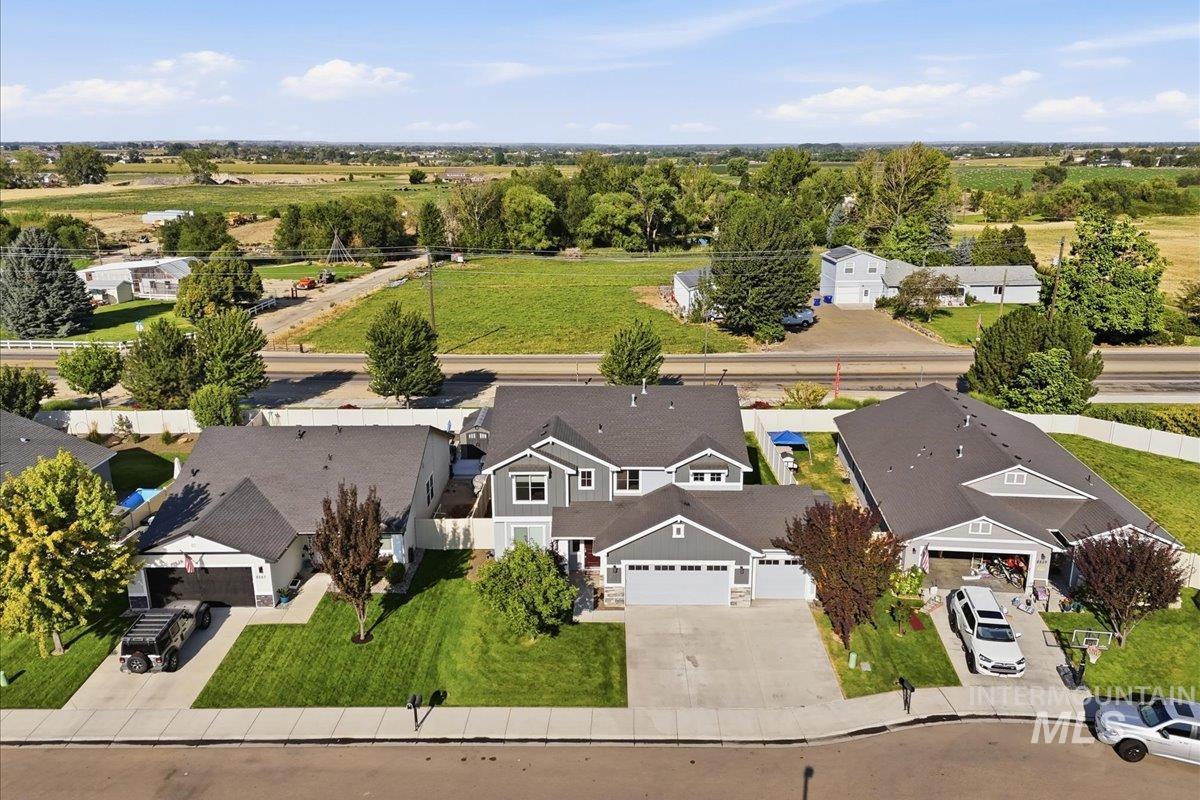 8873 S Royal Gala Ave., Kuna, Idaho 83634, 5 Bedrooms, 2.5 Bathrooms, Residential For Sale, Price $520,000, 98998801