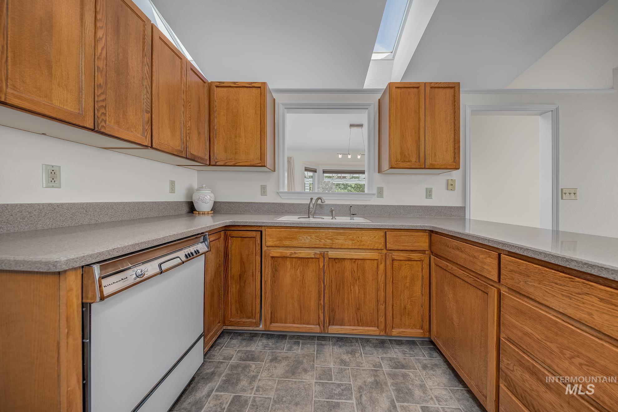 1823 Ray Ave, Caldwell, Idaho 83605, 3 Bedrooms, 2 Bathrooms, Residential For Sale, Price $384,900, 98998804