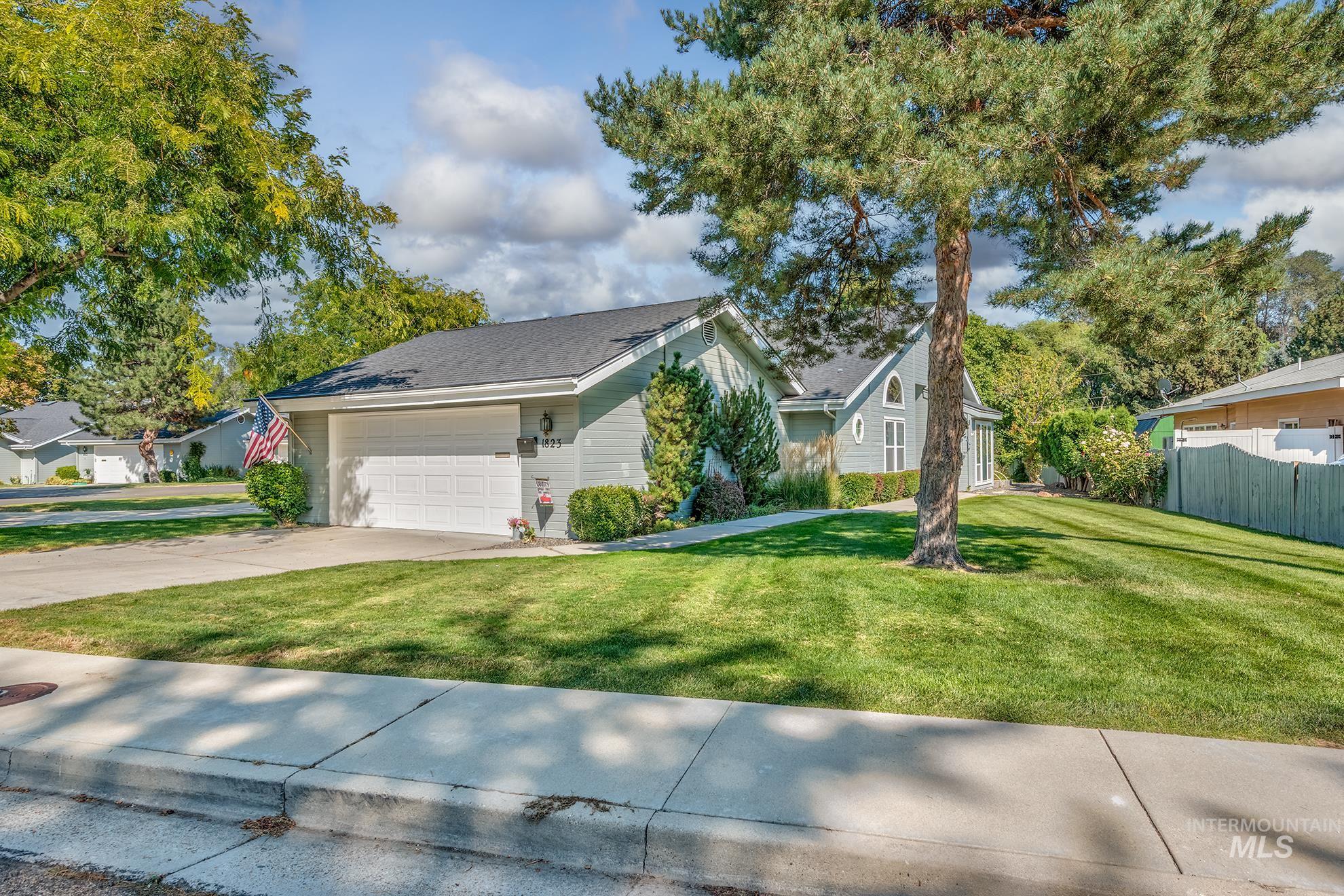 1823 Ray Ave, Caldwell, Idaho 83605, 3 Bedrooms, 2 Bathrooms, Residential For Sale, Price $384,900, 98998804