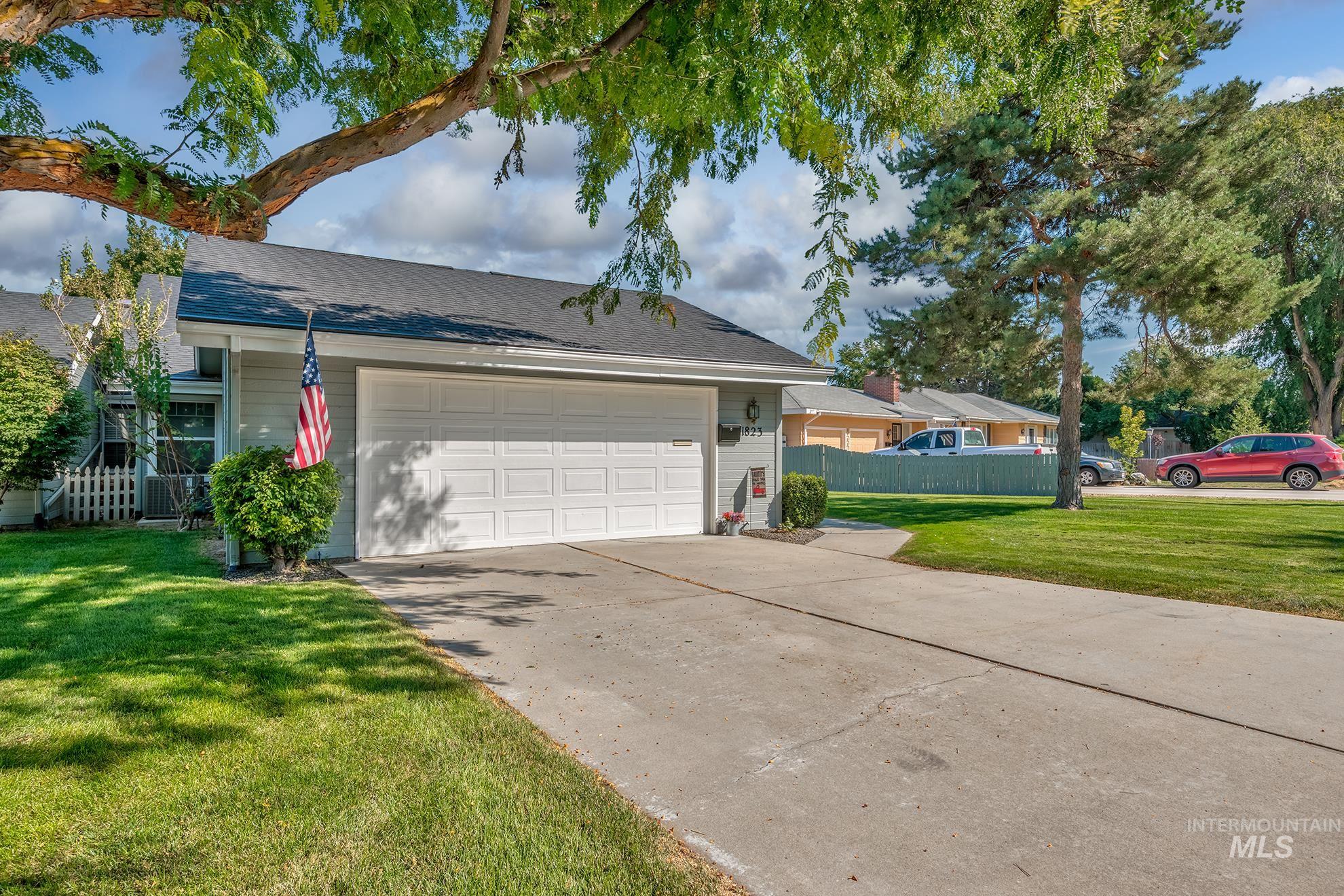 1823 Ray Ave, Caldwell, Idaho 83605, 3 Bedrooms, 2 Bathrooms, Residential For Sale, Price $384,900, 98998804