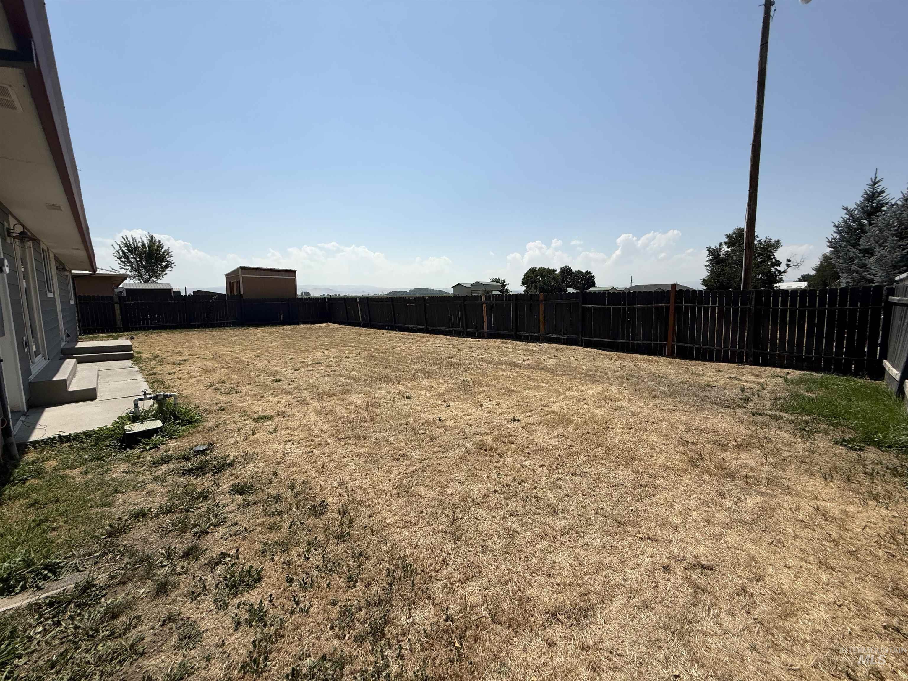 303 S 5th St W, Homedale, Idaho 83628, 3 Bedrooms, 2 Bathrooms, Residential For Sale, Price $333,000, 98998805