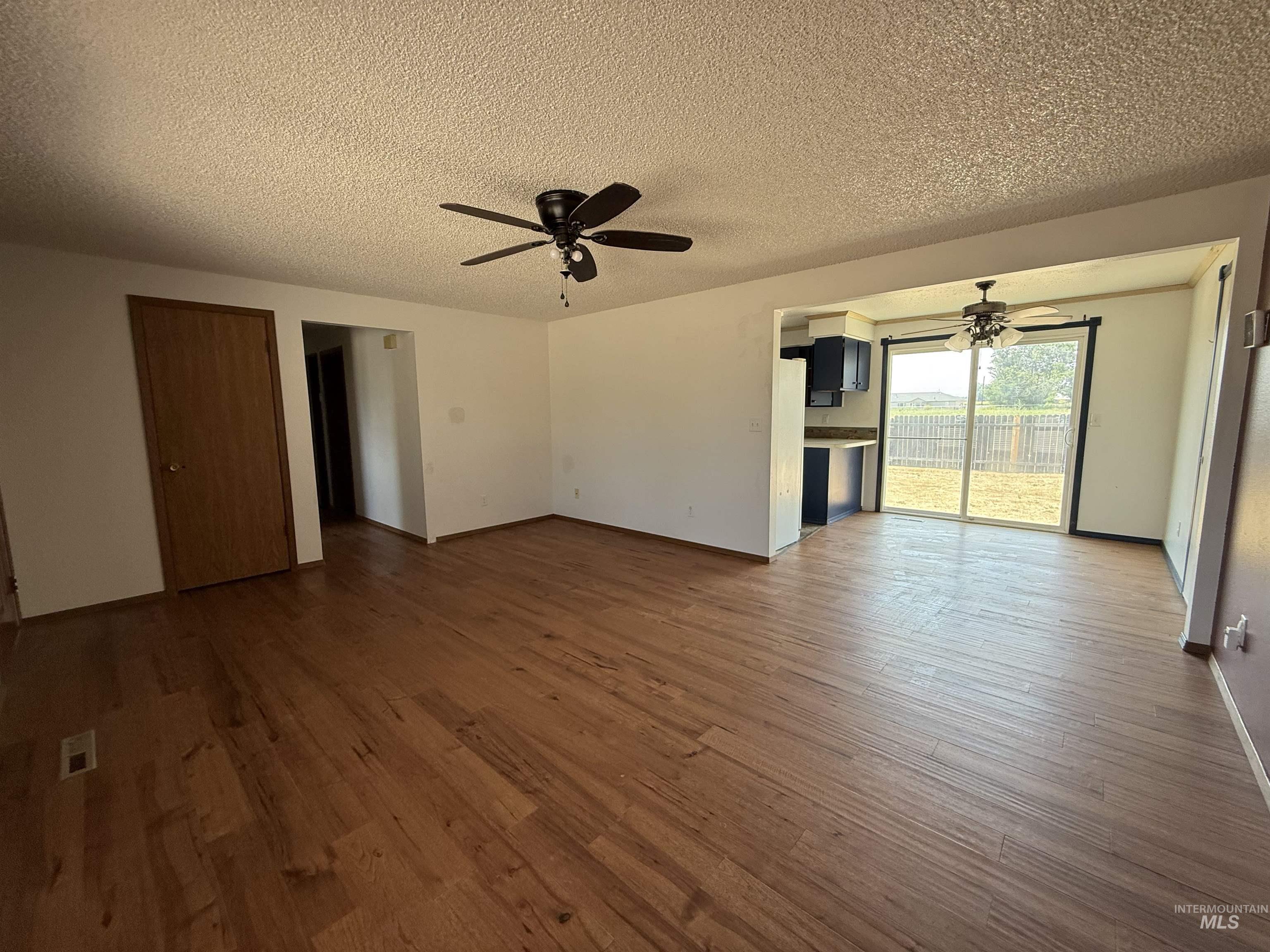 303 S 5th St W, Homedale, Idaho 83628, 3 Bedrooms, 2 Bathrooms, Residential For Sale, Price $333,000, 98998805