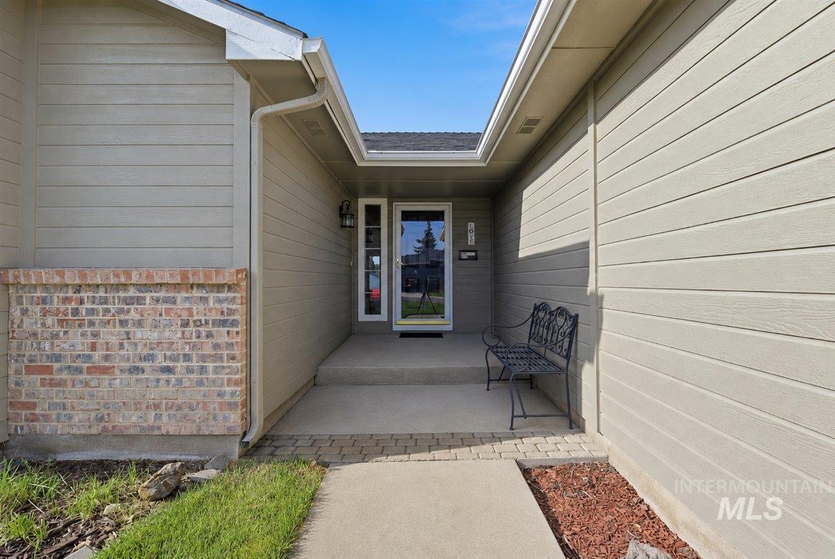 2307 Pisces Dr, Nampa, Idaho 83651, 3 Bedrooms, 2 Bathrooms, Residential For Sale, Price $439,990, 98998807