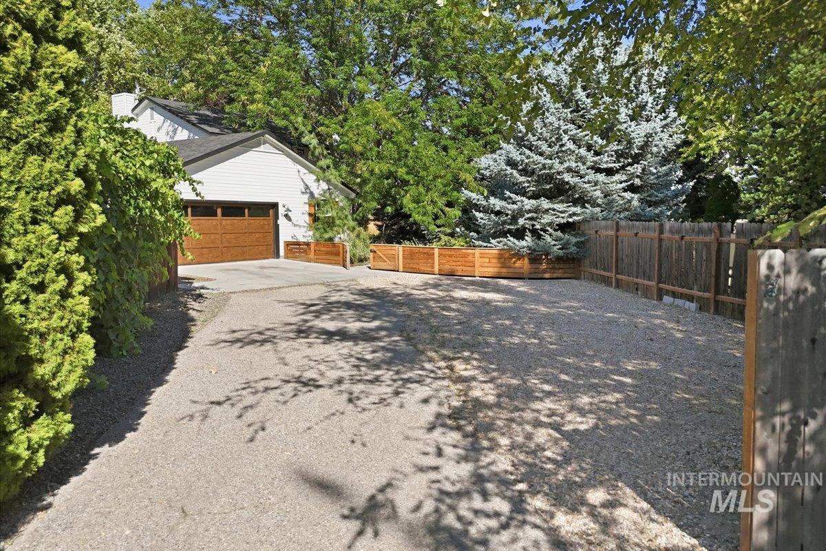 948 E Monarch St, Eagle, Idaho 83616, 4 Bedrooms, 3 Bathrooms, Residential For Sale, Price $949,000, 98998808