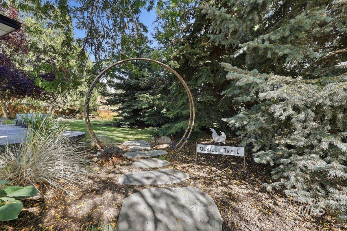 948 E Monarch St, Eagle, Idaho 83616, 4 Bedrooms, 3 Bathrooms, Residential For Sale, Price $949,000, 98998808
