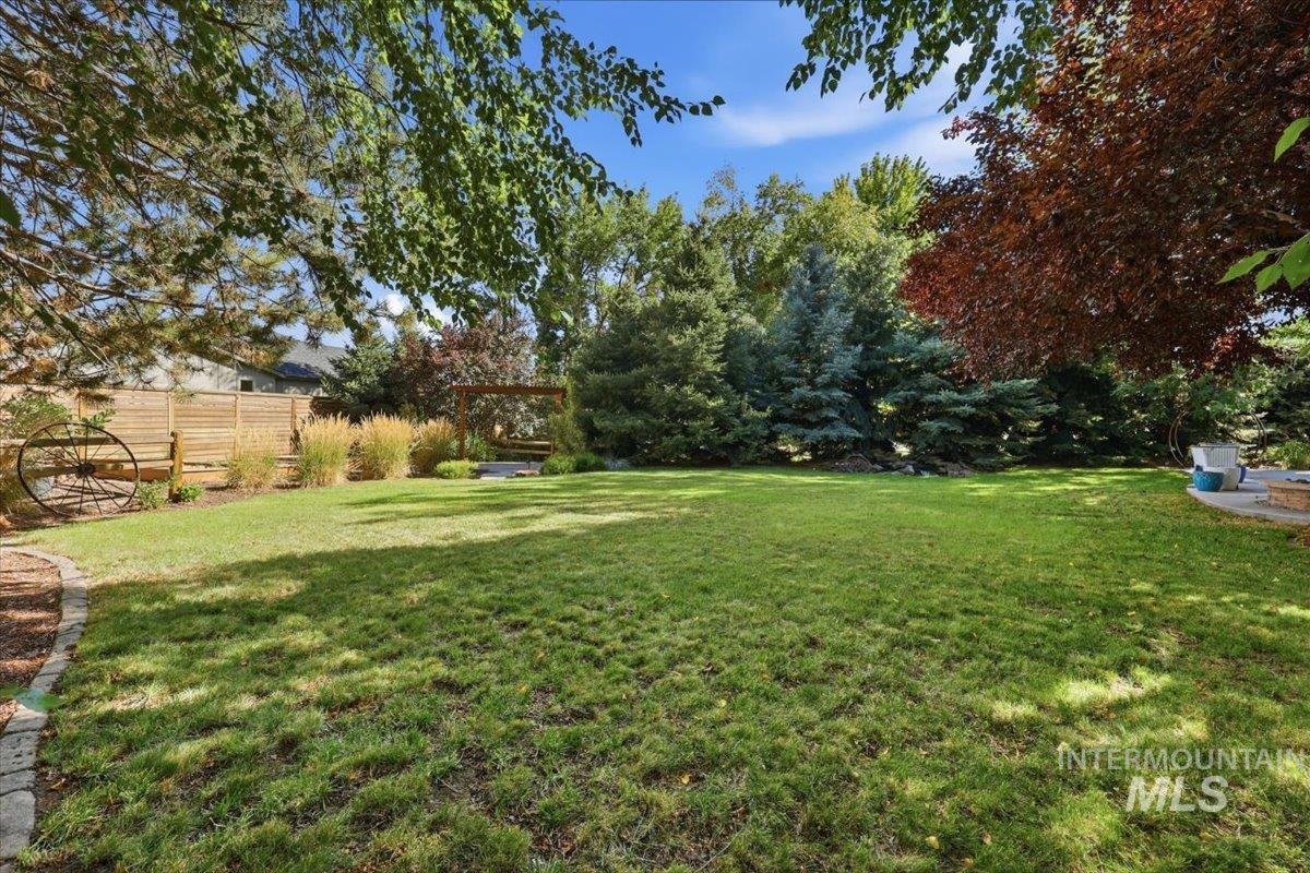 948 E Monarch St, Eagle, Idaho 83616, 4 Bedrooms, 3 Bathrooms, Residential For Sale, Price $949,000, 98998808