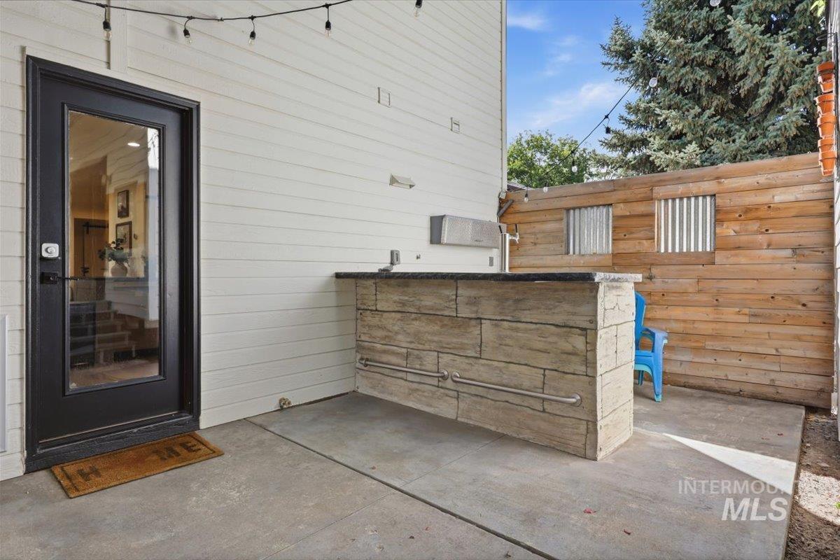 948 E Monarch St, Eagle, Idaho 83616, 4 Bedrooms, 3 Bathrooms, Residential For Sale, Price $949,000, 98998808