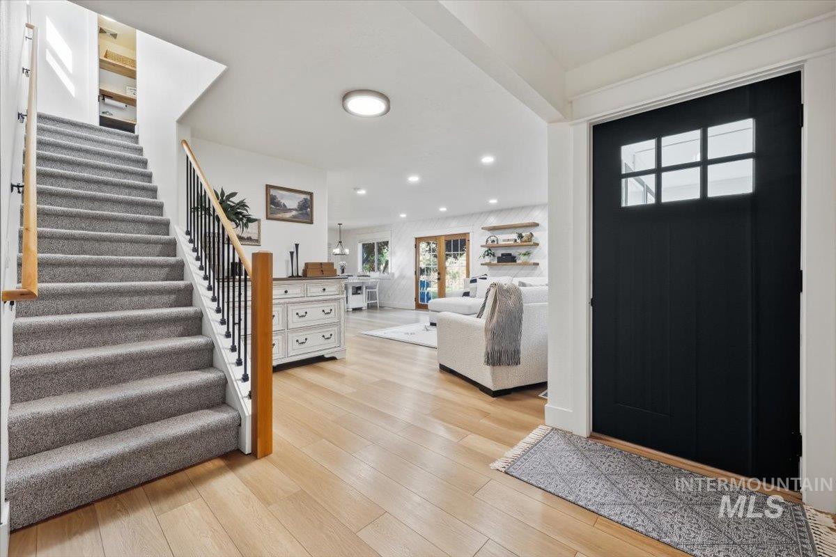 948 E Monarch St, Eagle, Idaho 83616, 4 Bedrooms, 3 Bathrooms, Residential For Sale, Price $949,000, 98998808