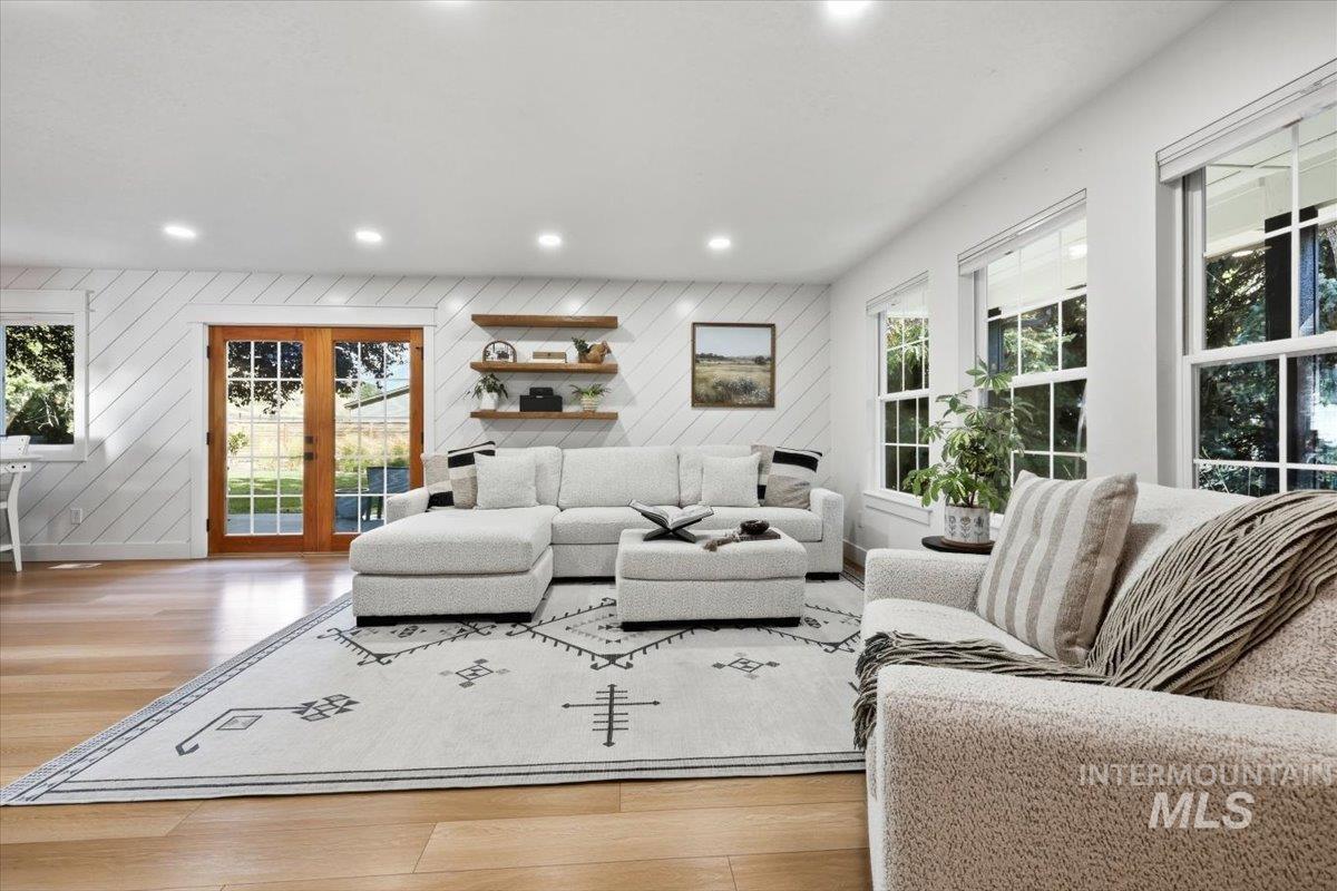 948 E Monarch St, Eagle, Idaho 83616, 4 Bedrooms, 3 Bathrooms, Residential For Sale, Price $949,000, 98998808