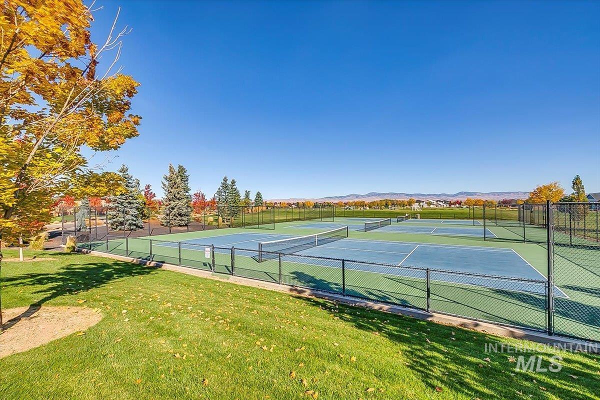 1911 N Willowick Ave, Eagle, Idaho 83616, 4 Bedrooms, 3 Bathrooms, Residential For Sale, Price $824,999, 98998809