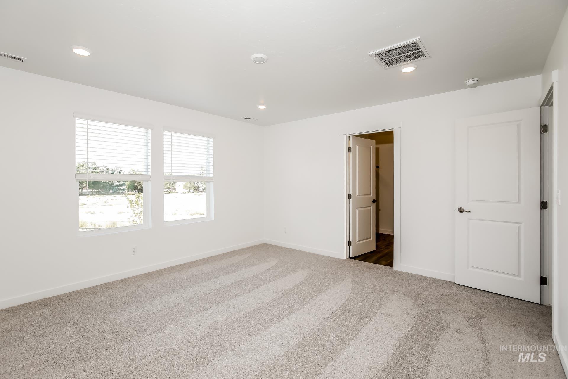 1910 E Springloyd St, Meridian, Idaho 83642, 4 Bedrooms, 3 Bathrooms, Residential For Sale, Price $520,000, 98998812