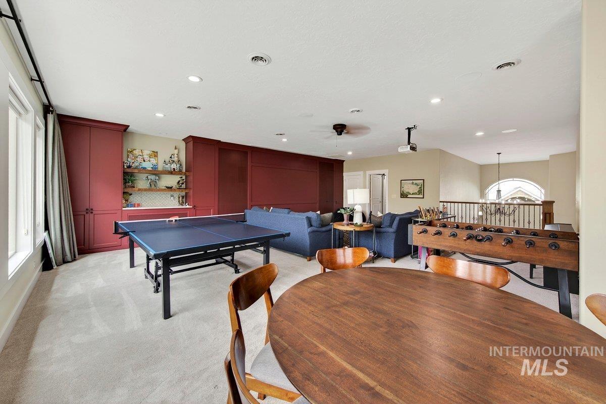 1013 E Rivers End Drive, Eagle, Idaho 83616, 5 Bedrooms, 3.5 Bathrooms, Residential For Sale, Price $1,499,000, 98998813