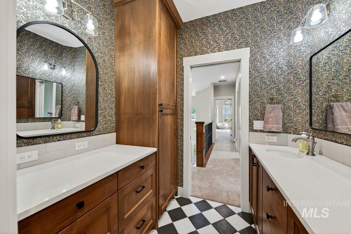 1013 E Rivers End Drive, Eagle, Idaho 83616, 5 Bedrooms, 3.5 Bathrooms, Residential For Sale, Price $1,499,000, 98998813