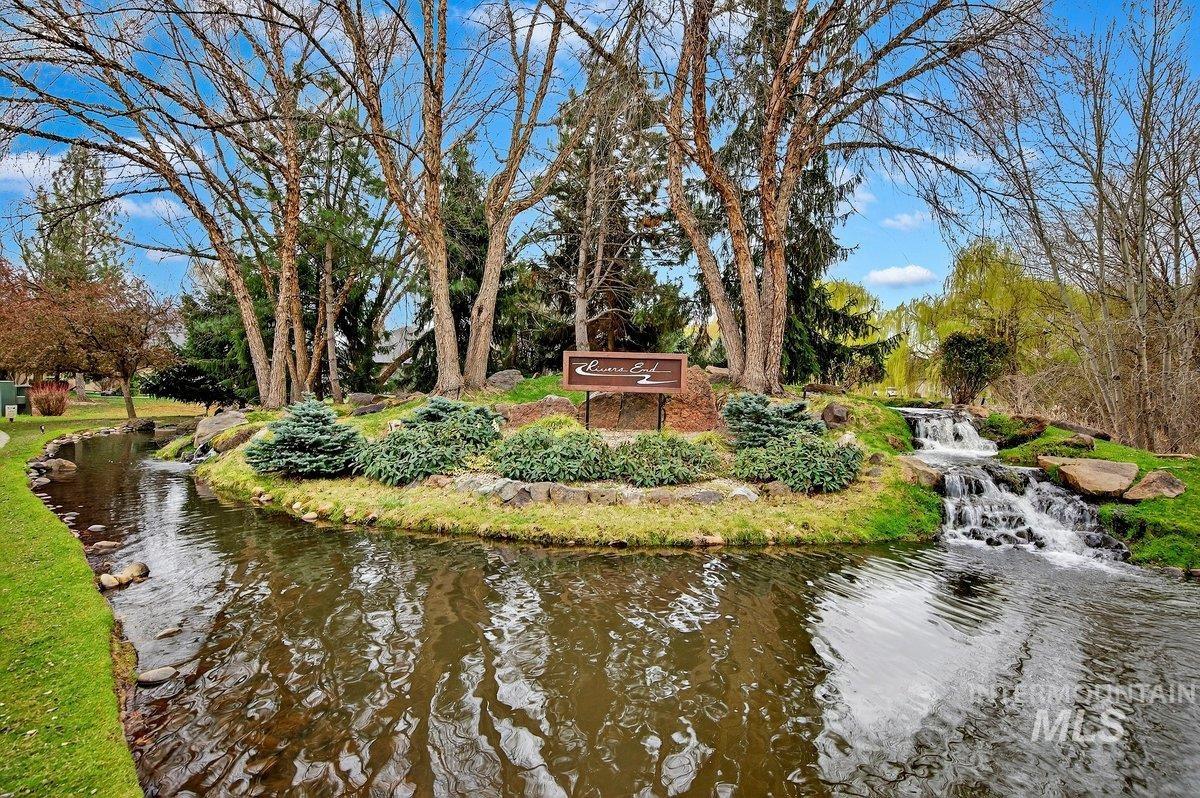 1013 E Rivers End Drive, Eagle, Idaho 83616, 5 Bedrooms, 3.5 Bathrooms, Residential For Sale, Price $1,499,000, 98998813