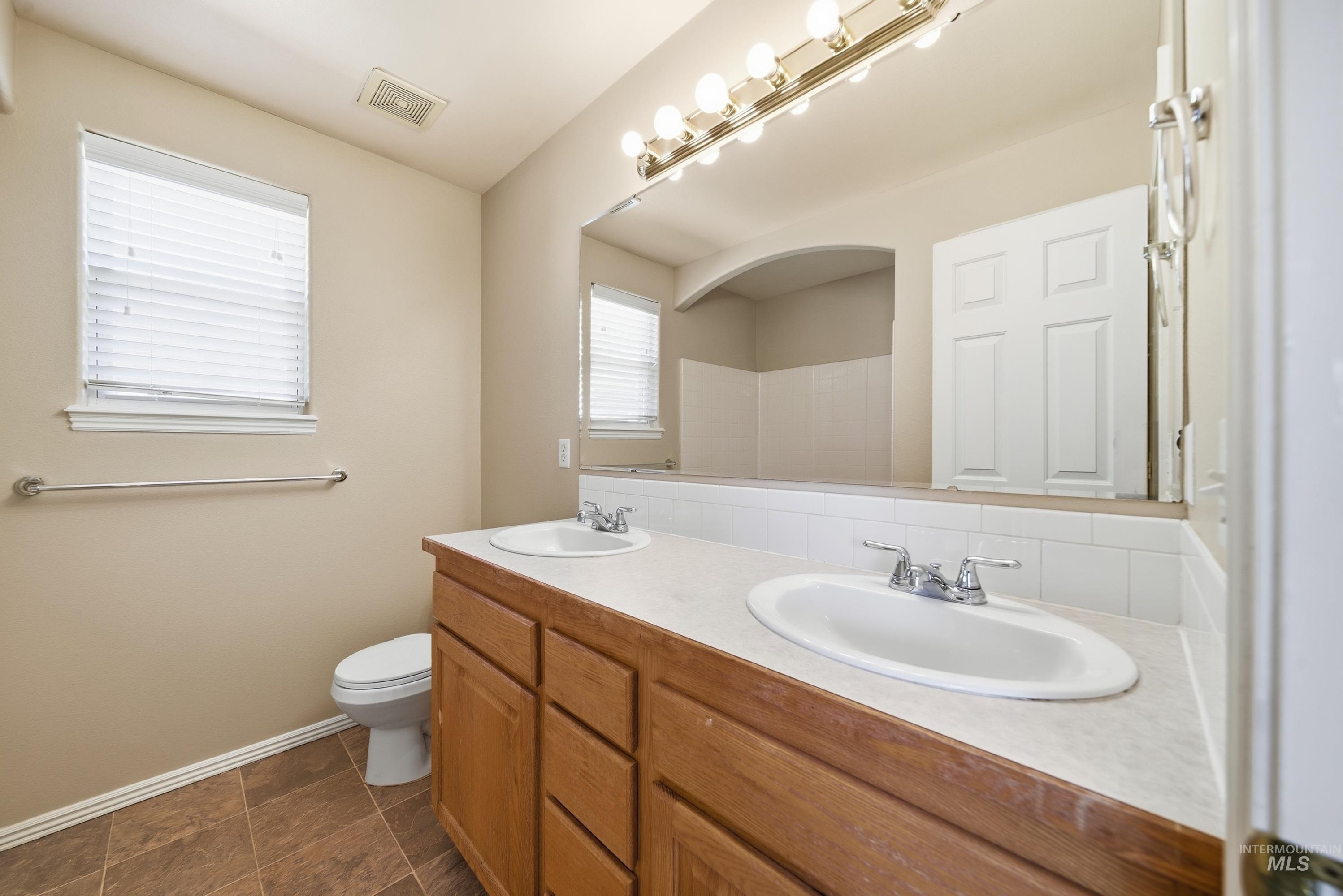 5239 S Apsley Pl, Boise, Idaho 83709, 4 Bedrooms, 2.5 Bathrooms, Residential For Sale, Price $465,000, 98998815