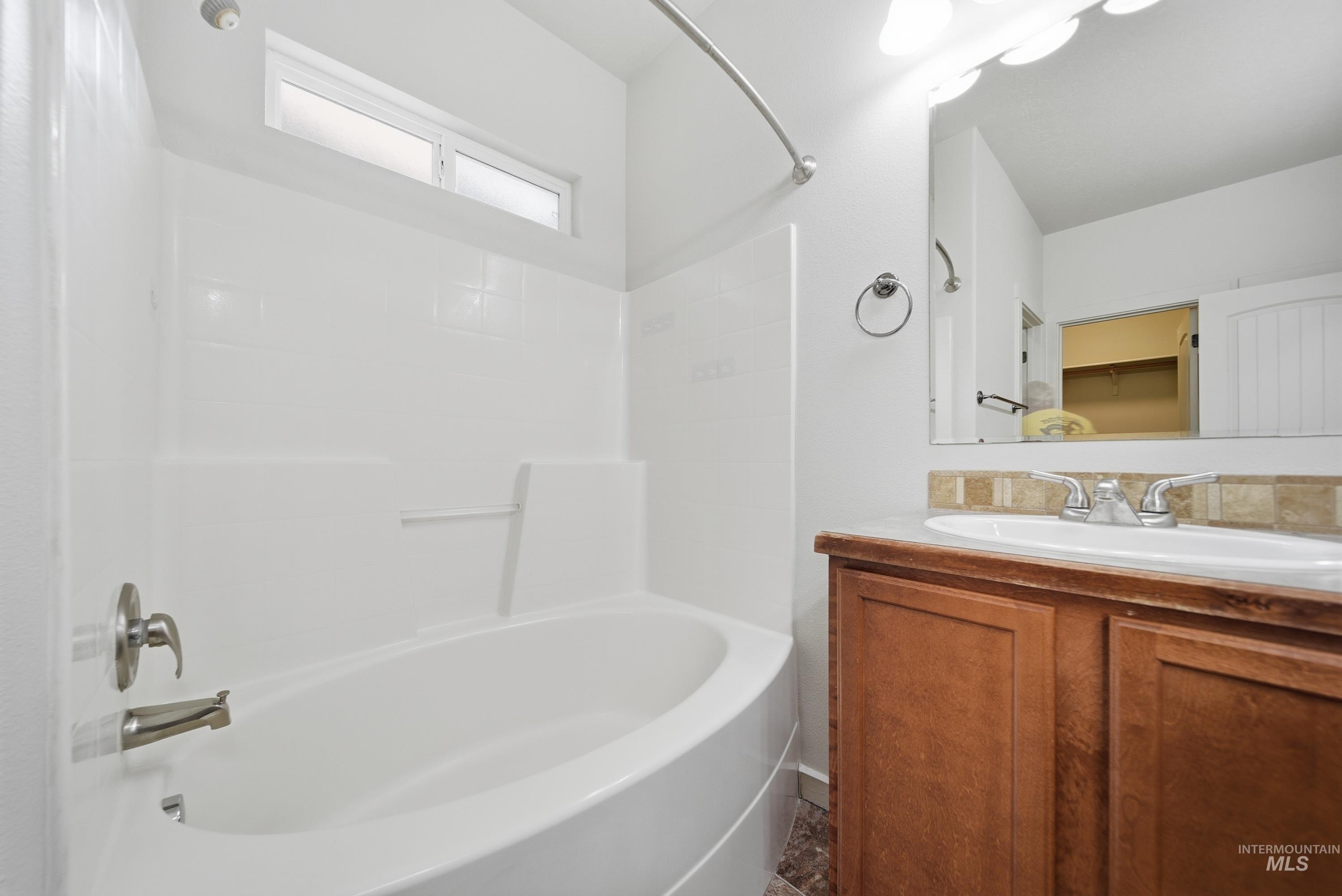 5952 S Red Crest Ave, Boise, Idaho 83709, 3 Bedrooms, 2 Bathrooms, Residential For Sale, Price $420,000, 98998816