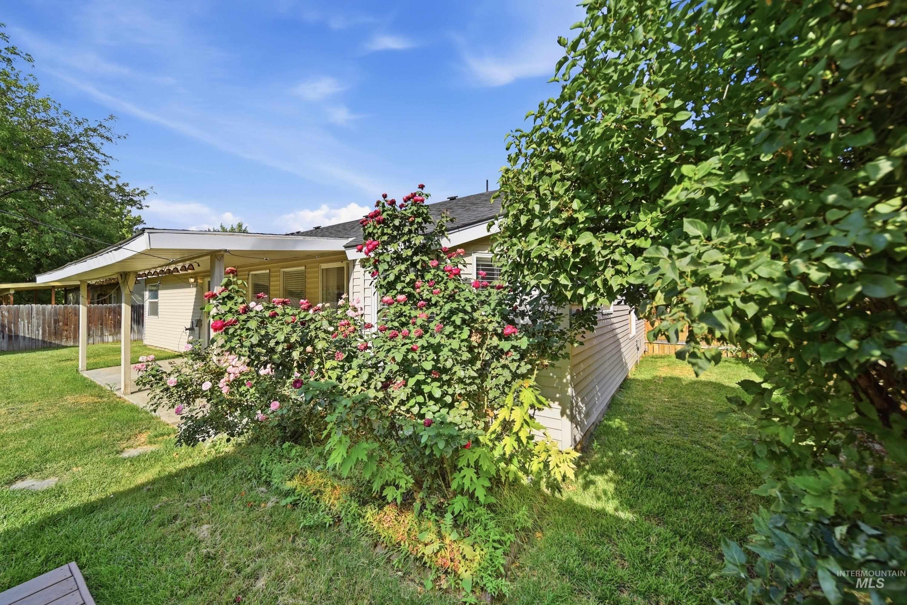 5417 N Hertford Way, Boise, Idaho 83714, 4 Bedrooms, 2 Bathrooms, Residential For Sale, Price $500,000, 98998818