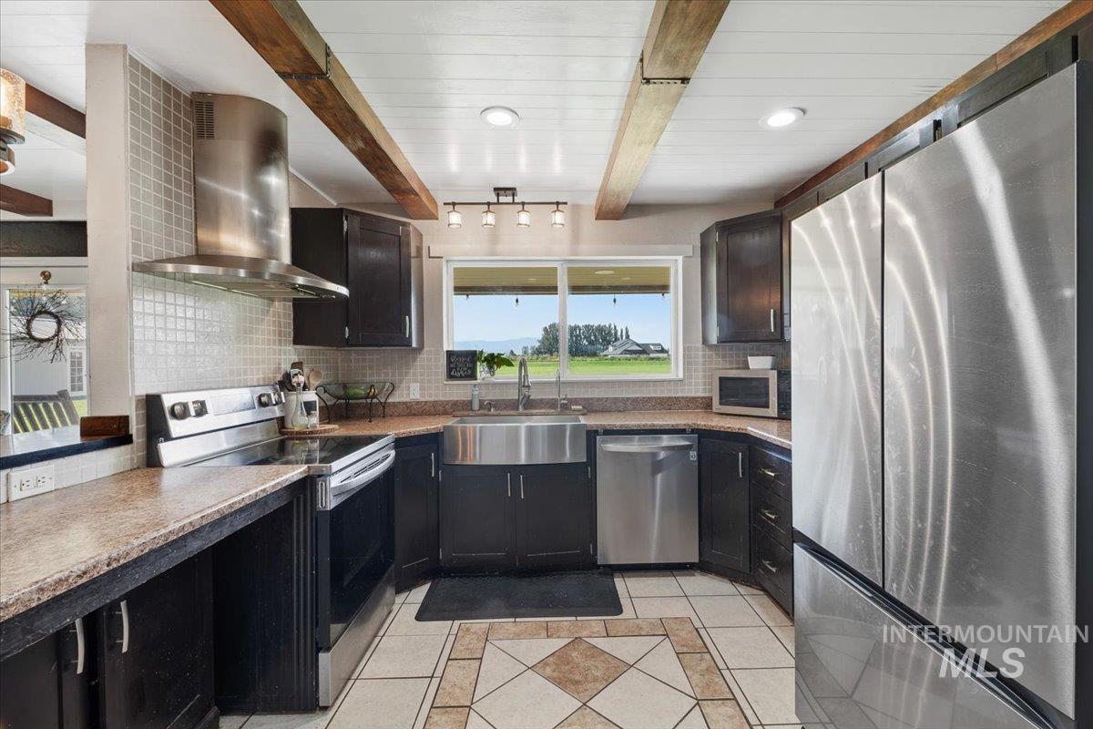 19 E 100 S, Rupert, Idaho 83350, 3 Bedrooms, 2.5 Bathrooms, Residential For Sale, Price $480,000, 98998826