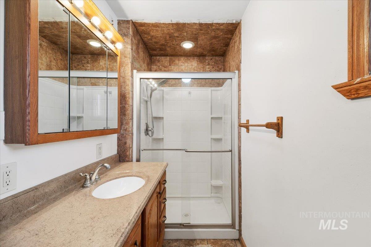19 E 100 S, Rupert, Idaho 83350, 3 Bedrooms, 2.5 Bathrooms, Residential For Sale, Price $480,000, 98998826