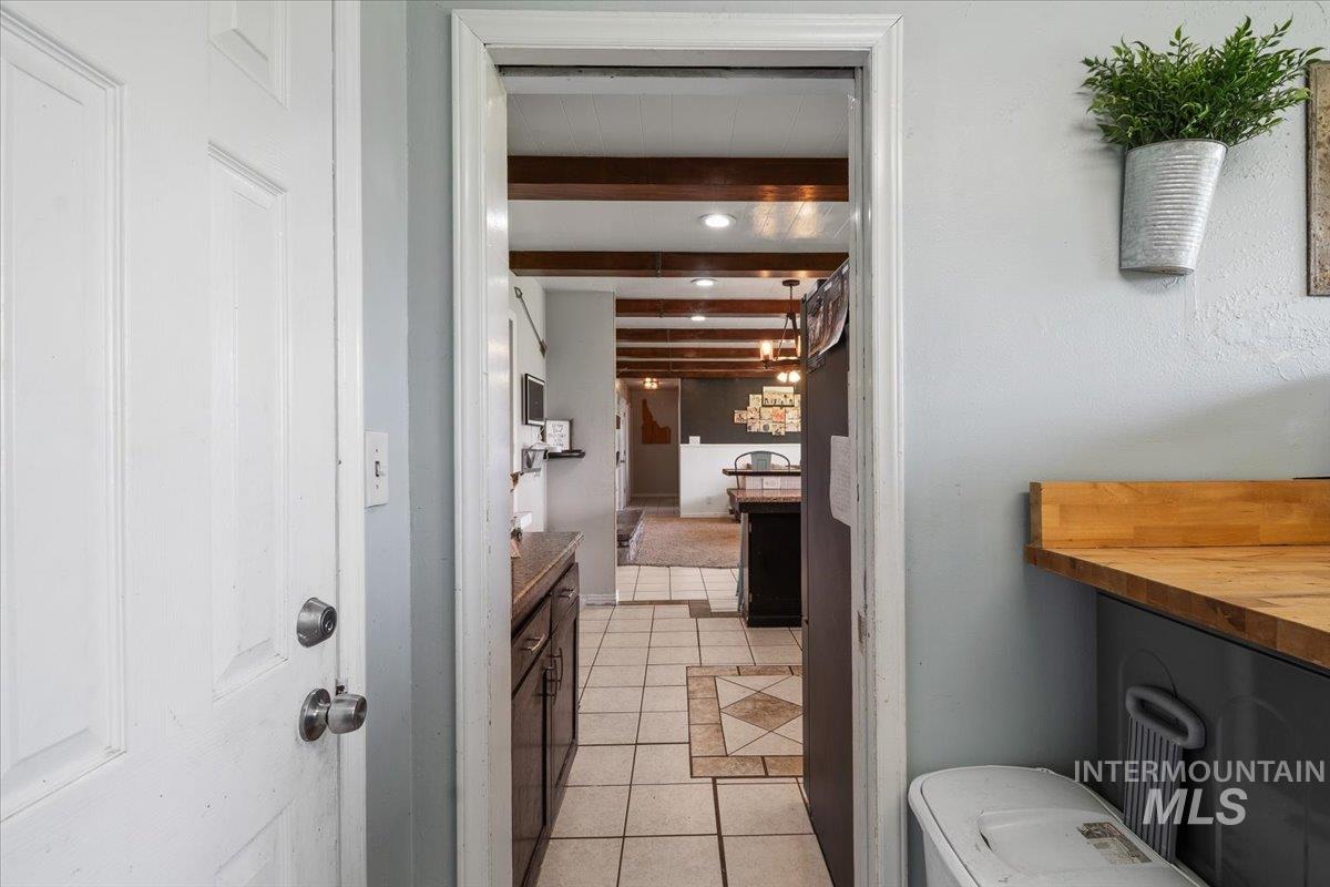 19 E 100 S, Rupert, Idaho 83350, 3 Bedrooms, 2.5 Bathrooms, Residential For Sale, Price $480,000, 98998826