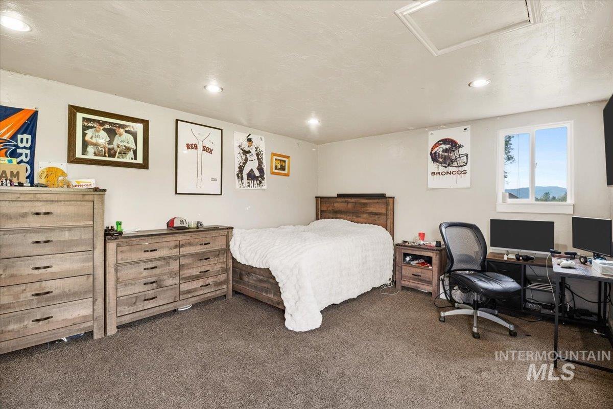19 E 100 S, Rupert, Idaho 83350, 3 Bedrooms, 2.5 Bathrooms, Residential For Sale, Price $480,000, 98998826