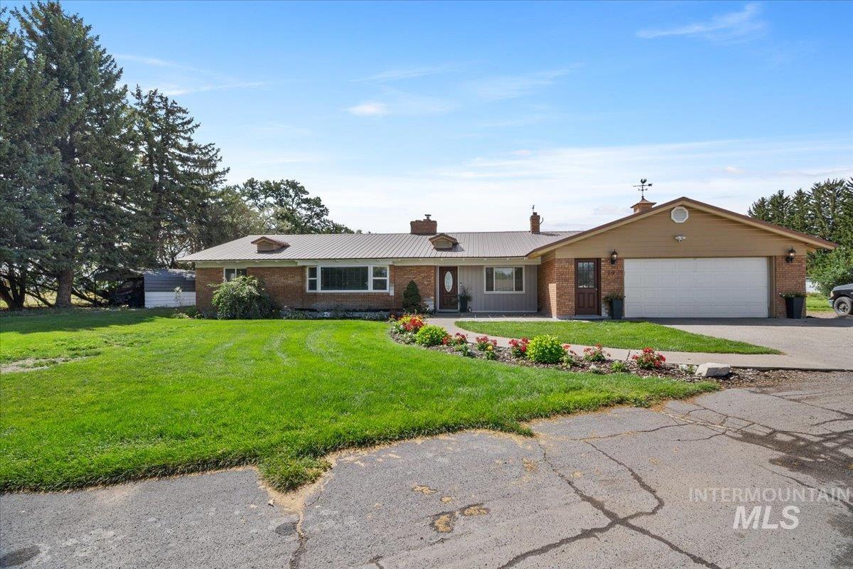 19 E 100 S, Rupert, Idaho 83350, 3 Bedrooms, 2.5 Bathrooms, Residential For Sale, Price $480,000, 98998826