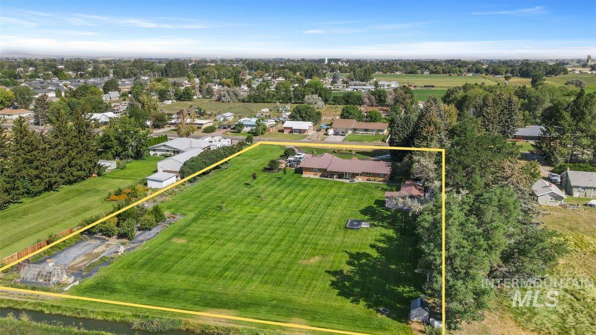 19 E 100 S, Rupert, Idaho 83350, 3 Bedrooms, 2.5 Bathrooms, Residential For Sale, Price $480,000, 98998826