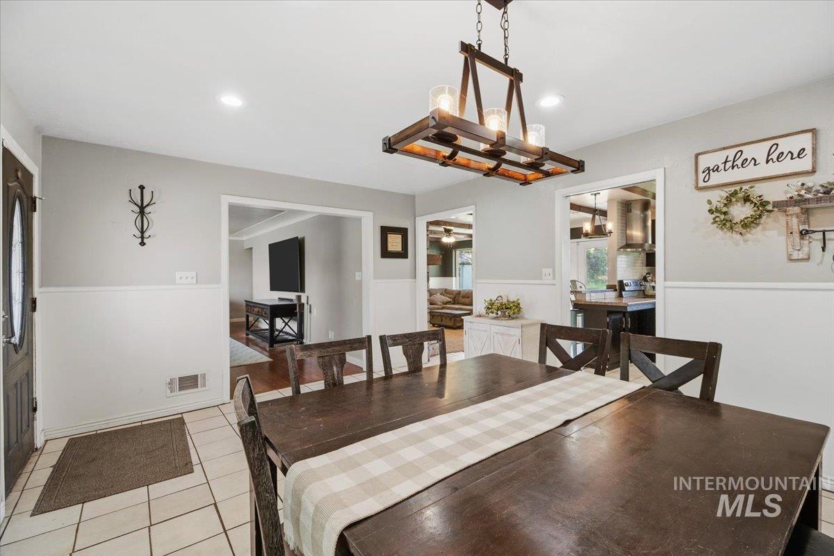 19 E 100 S, Rupert, Idaho 83350, 3 Bedrooms, 2.5 Bathrooms, Residential For Sale, Price $480,000, 98998826