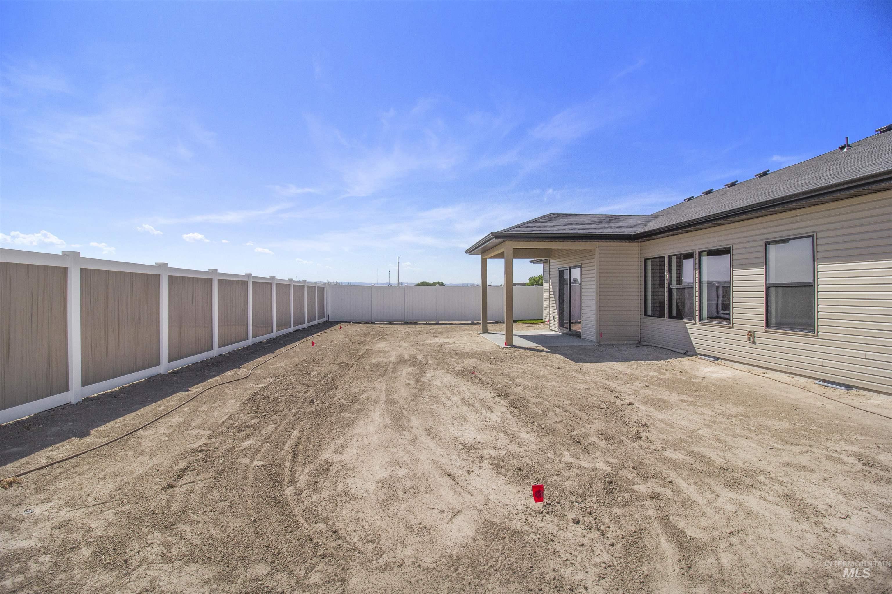 476 Sunspot, Twin Falls, Idaho 83301, 4 Bedrooms, 2 Bathrooms, Residential For Sale, Price $435,000, 98998827