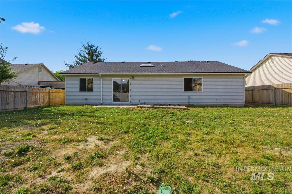 11926 Emerson St, Caldwell, Idaho 83605, 3 Bedrooms, 2 Bathrooms, Residential For Sale, Price $349,900,MLS 98998829