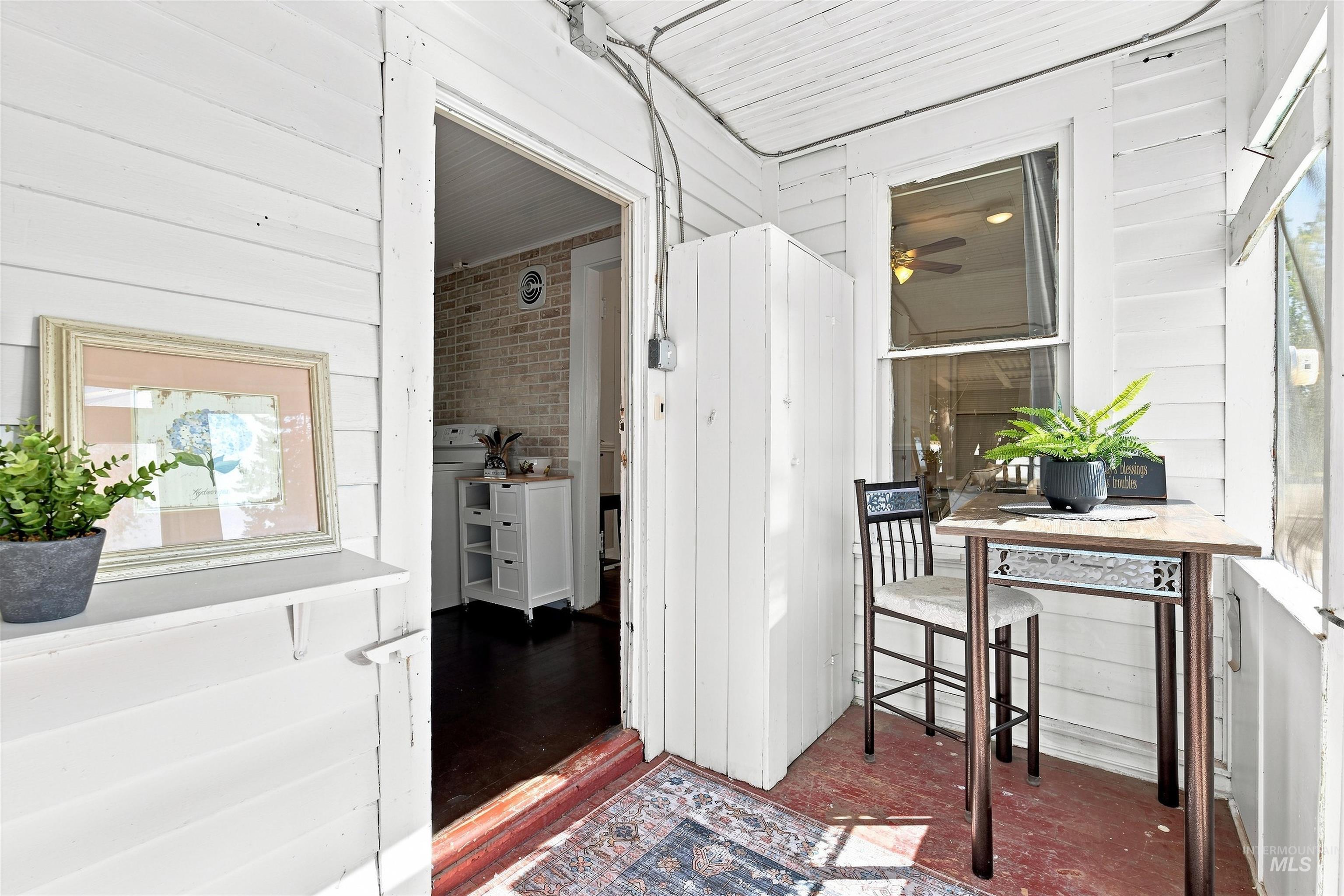 645 N 4Th E, Mountain Home, Idaho 83647, 2 Bedrooms, 1 Bathroom, Residential For Sale, Price $180,000,MLS 98998831