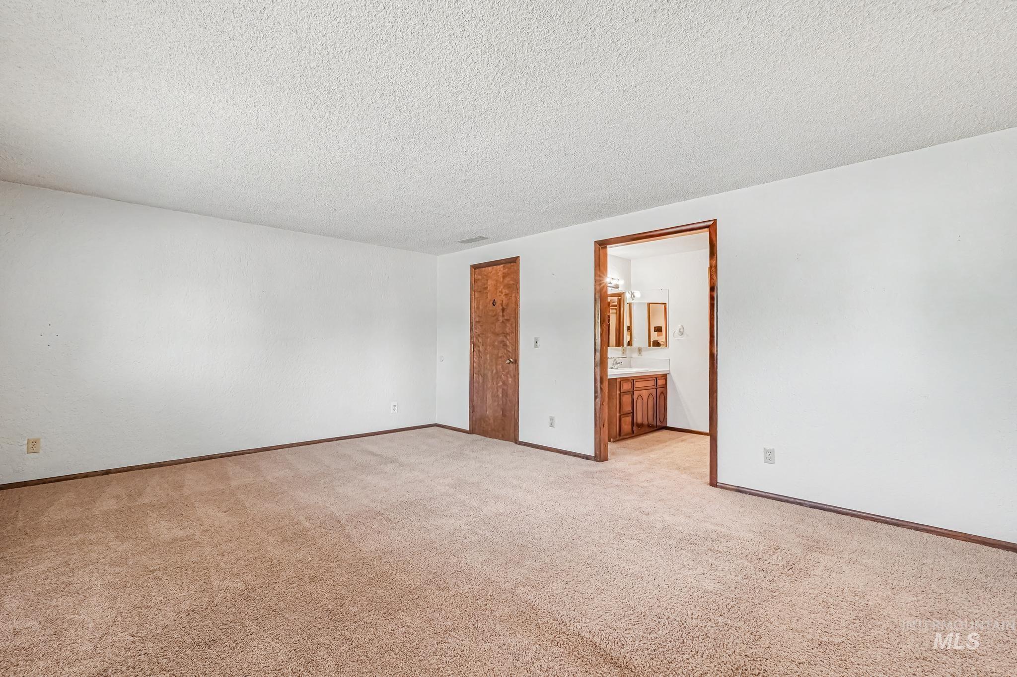 1703 Primrose Dr., Nampa, Idaho 83686, 5 Bedrooms, 3.5 Bathrooms, Residential For Sale, Price $815,000,MLS 98998832