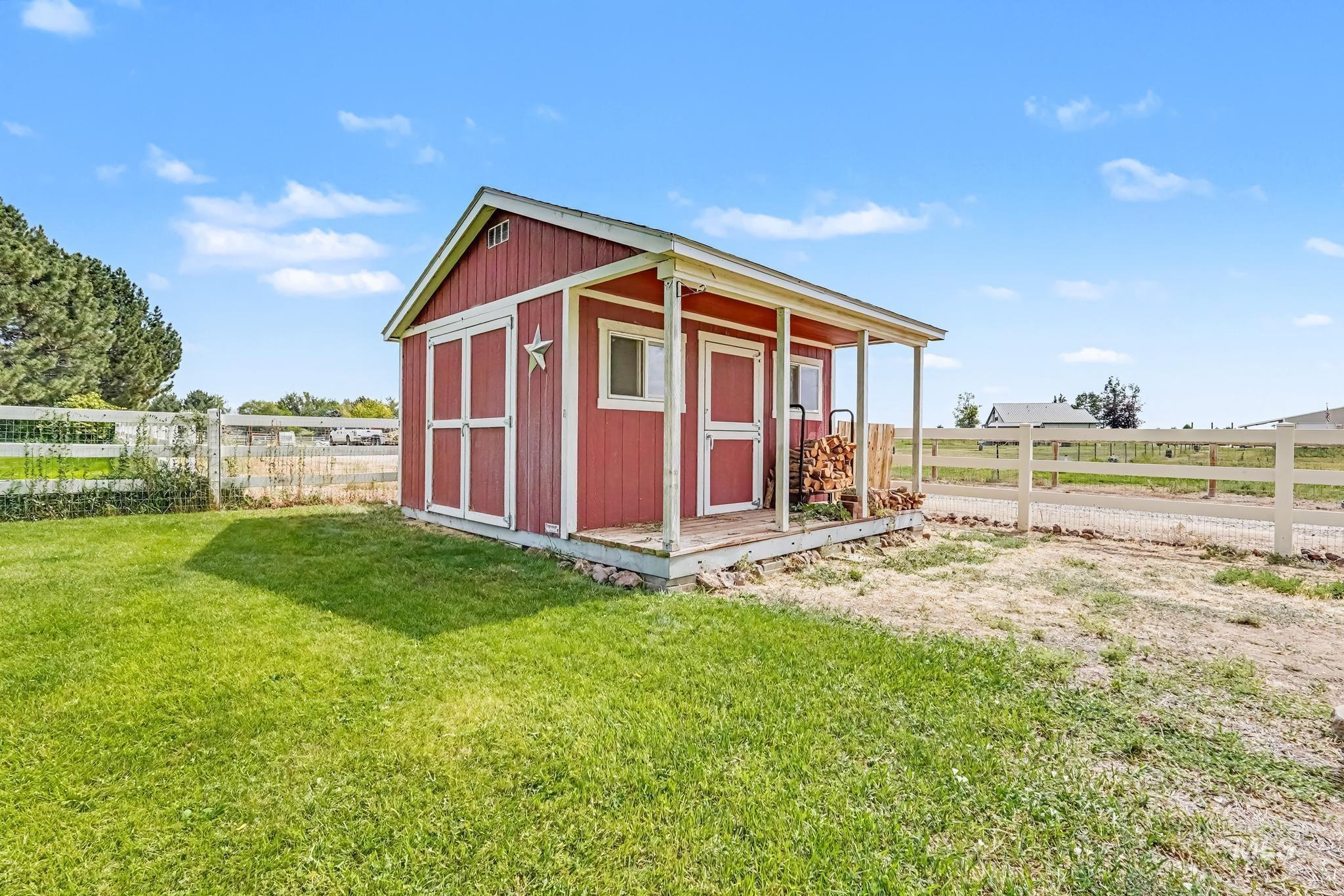 1703 Primrose Dr., Nampa, Idaho 83686, 5 Bedrooms, 3.5 Bathrooms, Residential For Sale, Price $815,000,MLS 98998832