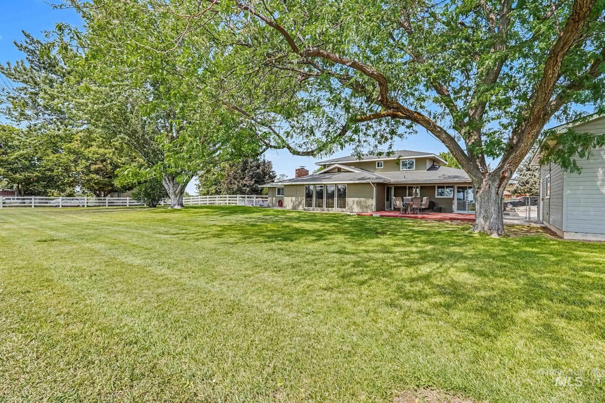 1703 Primrose Dr., Nampa, Idaho 83686, 5 Bedrooms, 3.5 Bathrooms, Residential For Sale, Price $815,000,MLS 98998832