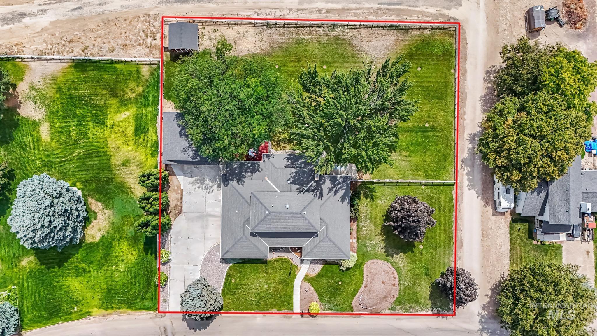 1703 Primrose Dr., Nampa, Idaho 83686, 5 Bedrooms, 3.5 Bathrooms, Residential For Sale, Price $815,000,MLS 98998832