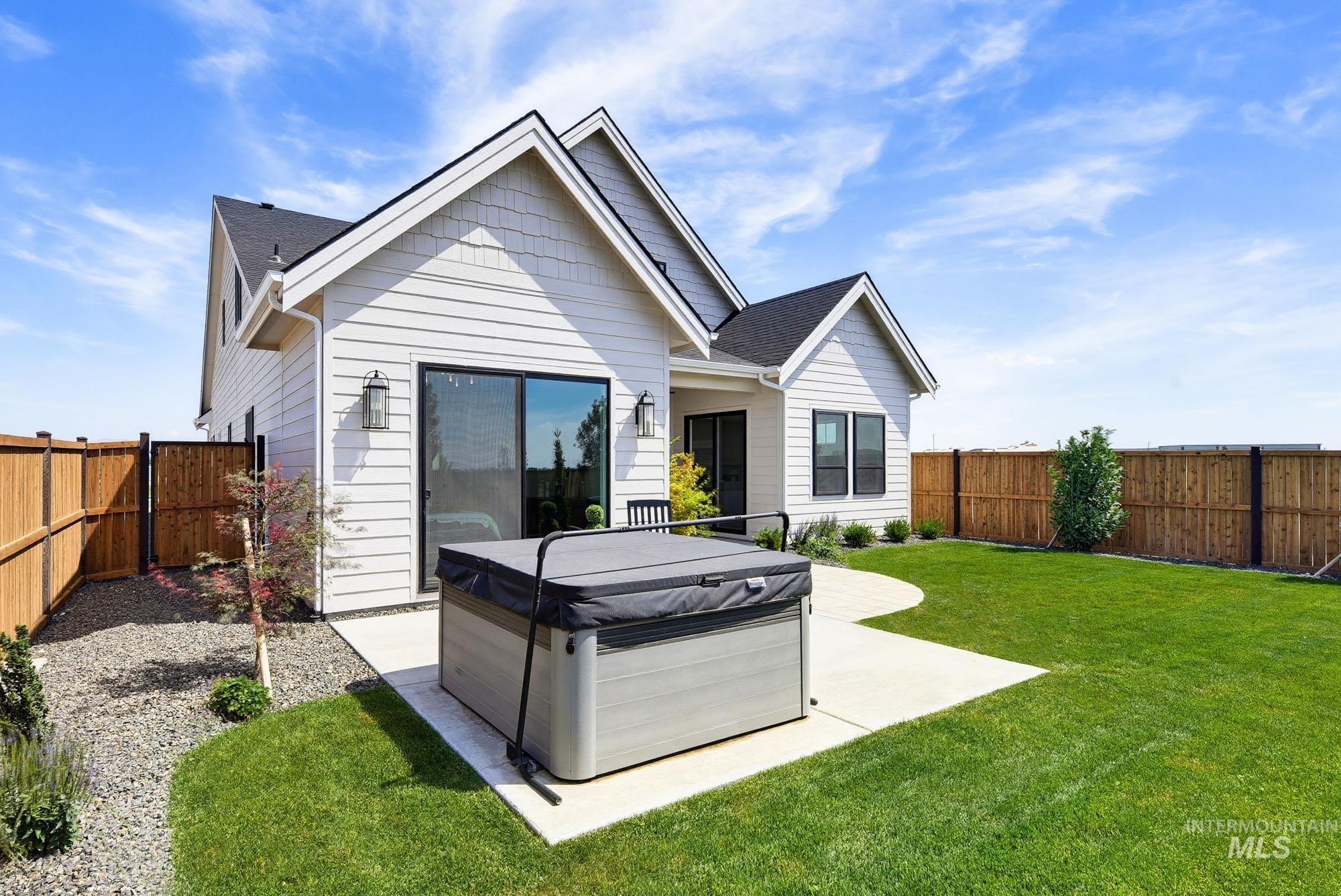 10923 W Lahinch Ln, Kuna, Idaho 83634, 3 Bedrooms, 3.5 Bathrooms, Residential For Sale, Price $1,100,000,MLS 98998834