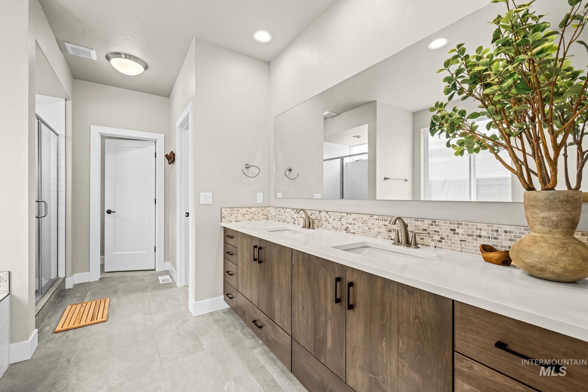 1716 E Adler Hof St, Meridian, Idaho 83642, 3 Bedrooms, 2 Bathrooms, Residential For Sale, Price $650,000, 98998835