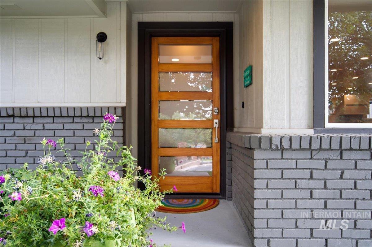 3225 N 27th, Boise, Idaho 83702, 3 Bedrooms, 2 Bathrooms, Residential For Sale, Price $700,000, 98998836
