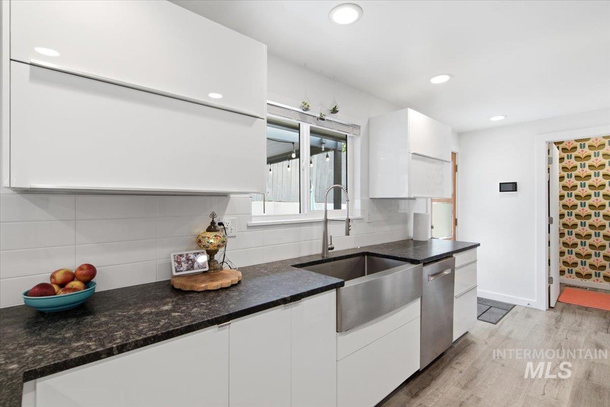 3225 N 27th, Boise, Idaho 83702, 3 Bedrooms, 2 Bathrooms, Residential For Sale, Price $700,000, 98998836