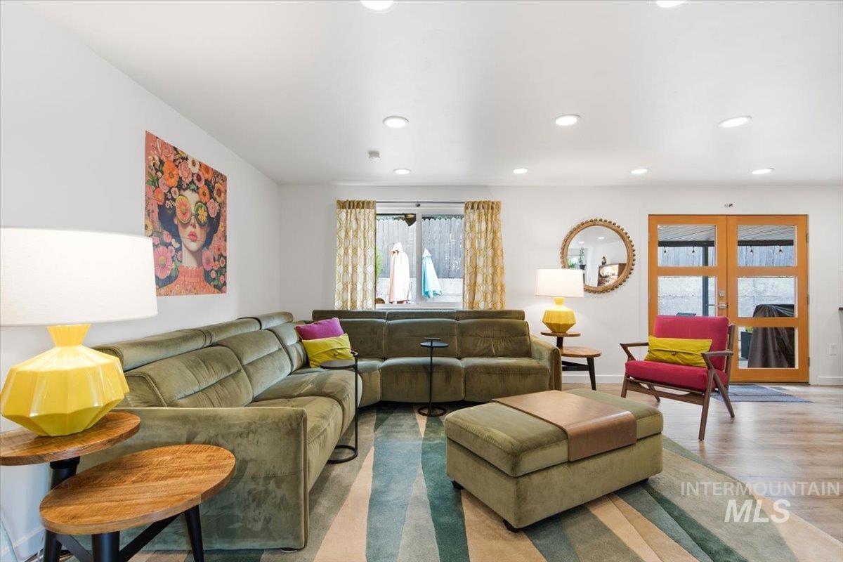 3225 N 27th, Boise, Idaho 83702, 3 Bedrooms, 2 Bathrooms, Residential For Sale, Price $700,000, 98998836