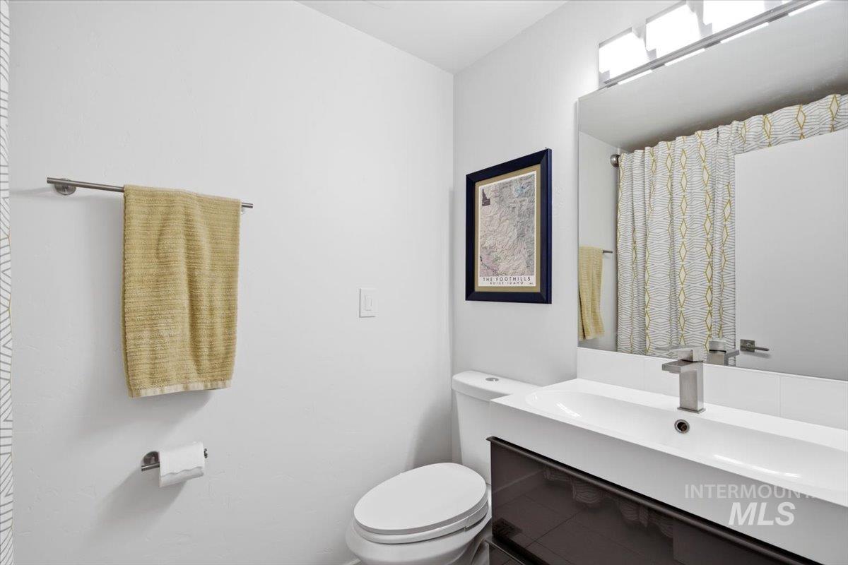3225 N 27th, Boise, Idaho 83702, 3 Bedrooms, 2 Bathrooms, Residential For Sale, Price $700,000, 98998836
