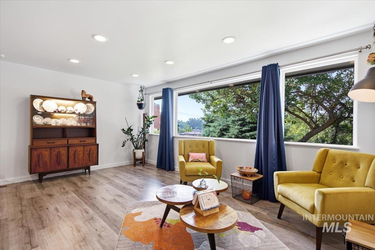 3225 N 27th, Boise, Idaho 83702, 3 Bedrooms, 2 Bathrooms, Residential For Sale, Price $700,000, 98998836