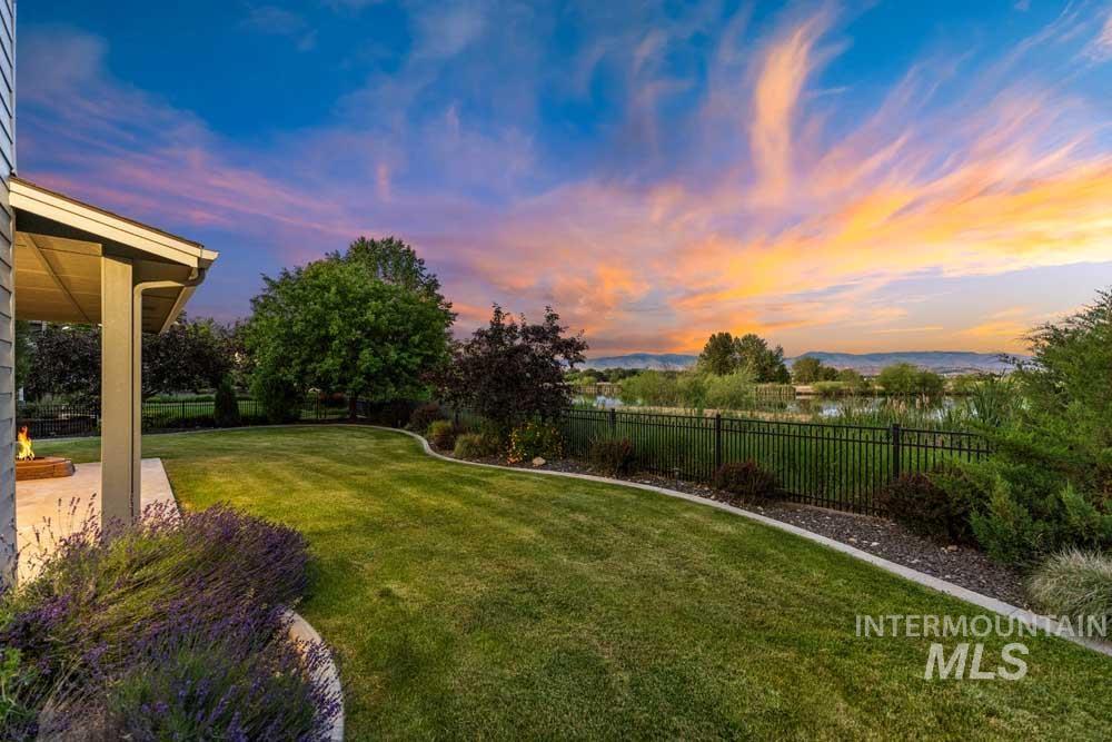 2890 S Brookwater Ln, Eagle, Idaho 83616, 5 Bedrooms, 3.5 Bathrooms, Residential For Sale, Price $1,199,000,MLS 98998837