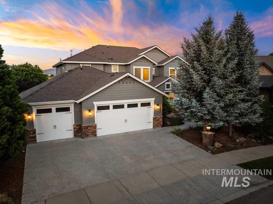 2890 S Brookwater Ln, Eagle, Idaho 83616, 5 Bedrooms, 3.5 Bathrooms, Residential For Sale, Price $1,199,000,MLS 98998837