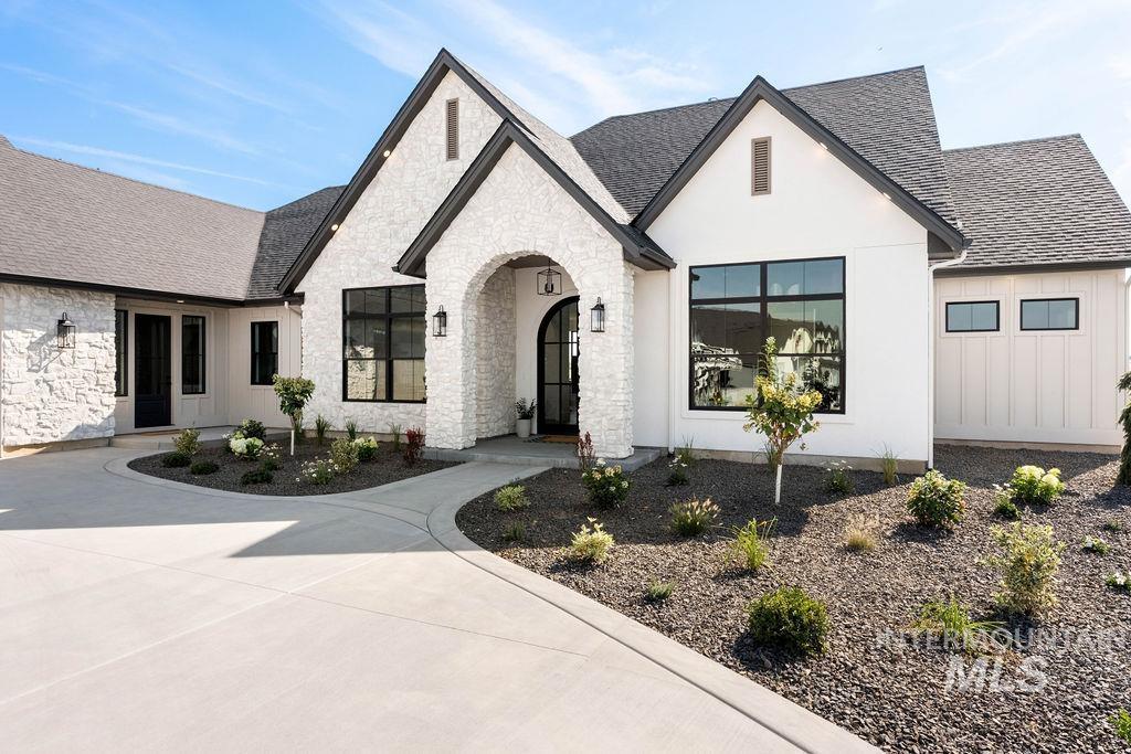 7771 Minam Dr, Middleton, Idaho 83644, 5 Bedrooms, 3.5 Bathrooms, Residential For Sale, Price $1,599,900,MLS 98998840